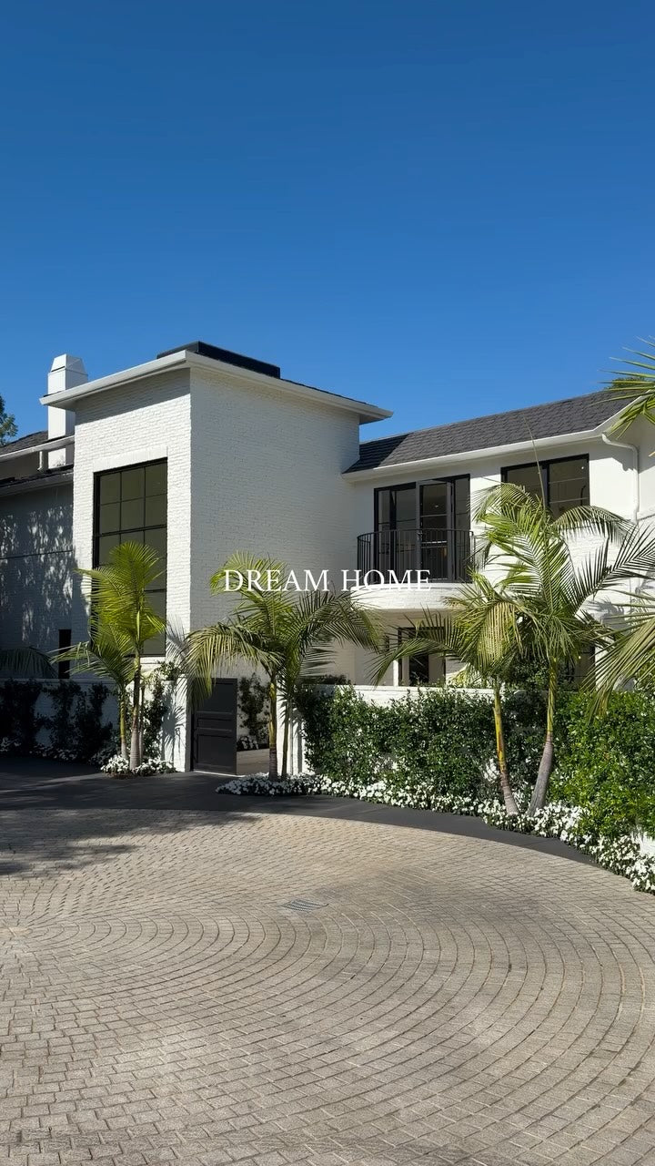 A Gated Estate in Lower Mandeville